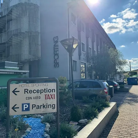Hotel Sporting Cologno-3