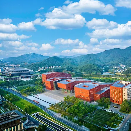 Guangzhou Baiyun International Convention Center Ln Dongfang Hotel-3