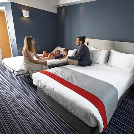 Holiday Inn Express Geneva Airport By Ihg-2