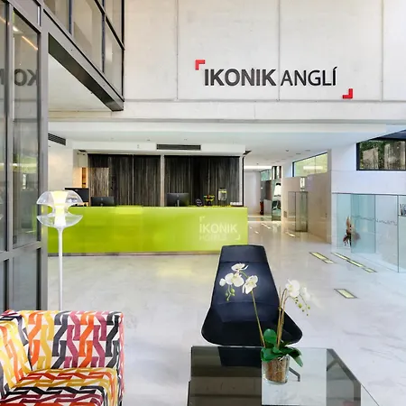 Ikonik Angli-3