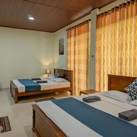 Sigiri Choona Lodge 'unique sunrise viewpoint'-3