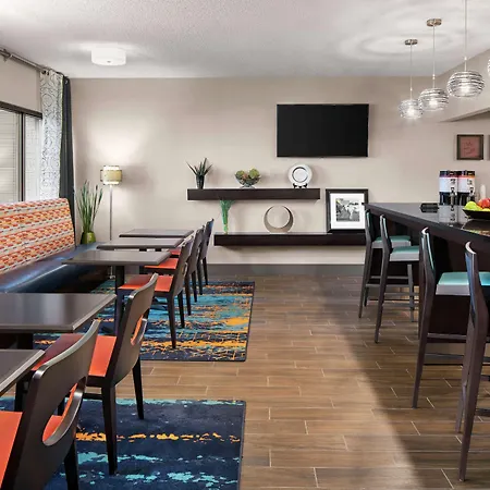 Hampton Inn Austin North-3
