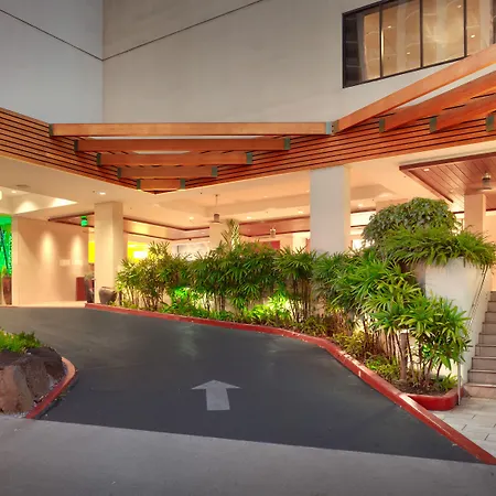 Hyatt Place Waikiki Beach-3