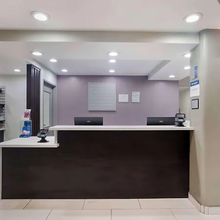 Best Western Plus Commerce Hotel-2