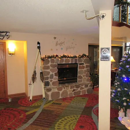 Express Suites Riverport Inn & Suites-3