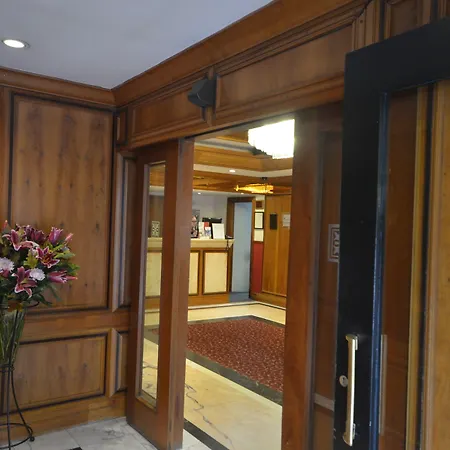 Best Western Burns Hotel Kensington-2