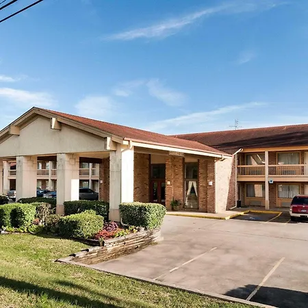 Rodeway Inn-3