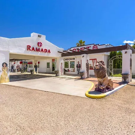 Ramada By Wyndham Kingman-3