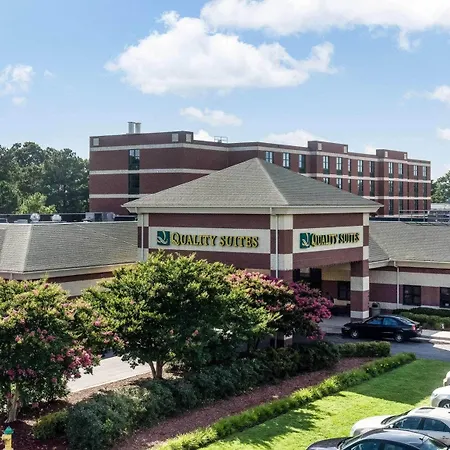 Quality Suites Lake Wright - Norfolk Airport-3