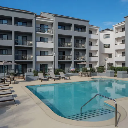 Courtyard By Marriott Nashville Airport-3