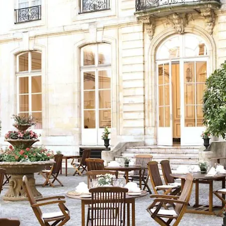 Saint James Albany Paris Hotel Spa-3