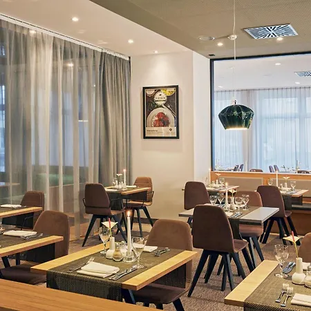 H4 Hotel Leipzig-3