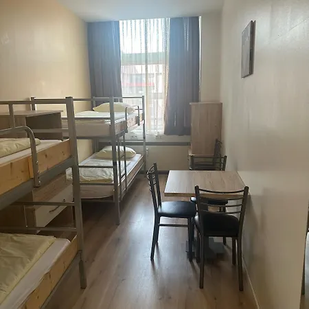 Low Budget Hostel-3