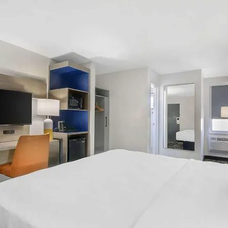 Comfort Inn Kansas City Midtown-2