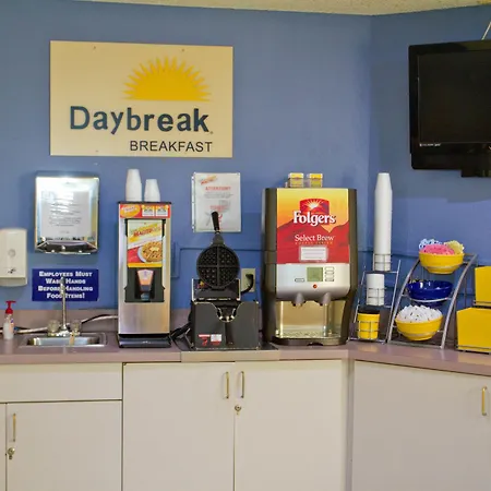 Days Inn By Wyndham Blue Springs-3