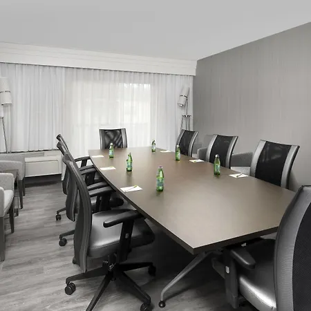Courtyard By Marriott Portland Hillsboro-3