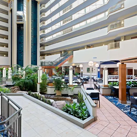 Embassy Suites By Hilton Tampa Usf Near Busch Gardens-2