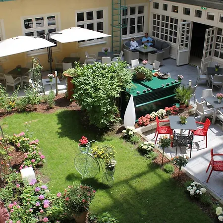 Hotel Josefshof Am Rathaus-3