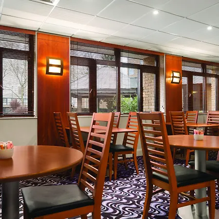 Waterloo Hub Hotel And Suites-2