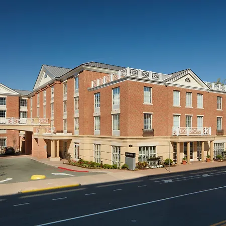 Courtyard By Marriott Charlottesville - University Medical Center-3