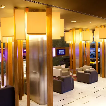 Aparthotel Atenea Barcelona-2