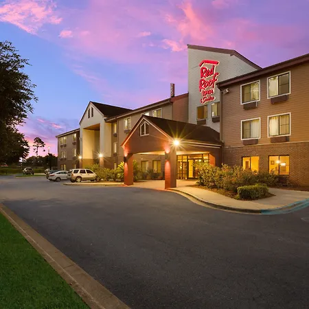 Red Roof Inn & Suites Savannah Airport-3