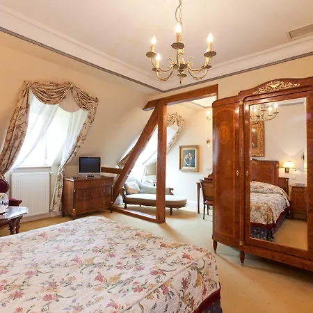 Hotel Belle Epoque-2