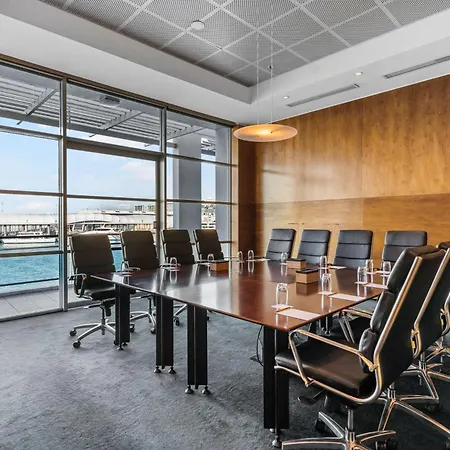 Hilton Auckland-2