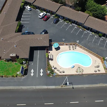 Monterey Surf Inn-3