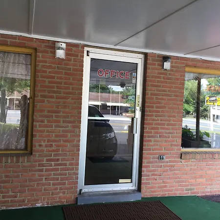 Royal Inn Motel-2