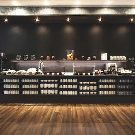 Motel One Manchester-Piccadilly-3