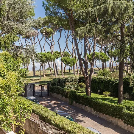 Pinewood Hotel Rome-3