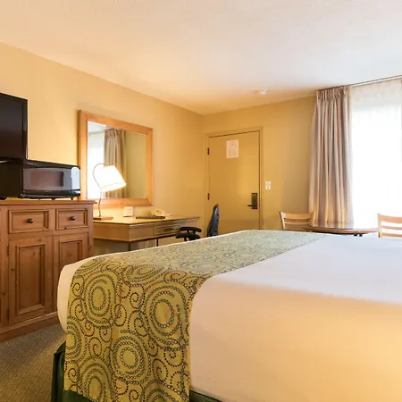 Sandpiper Lodge - Santa Barbara-2