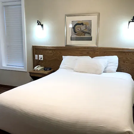 District Hotel-3