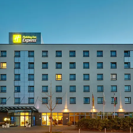 Holiday Inn Express Düsseldorf City Nord-3