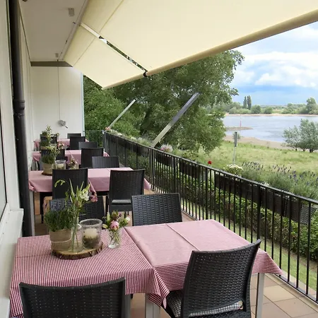 Fährhaus Hotel am Rhein Düsseldorf by Mayburgh-2