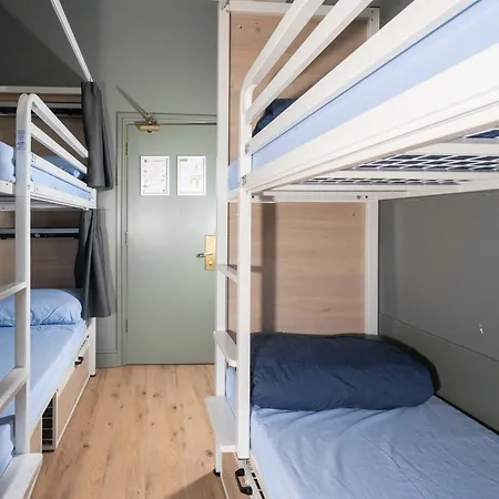 Sheilas Tourist Hostel-2
