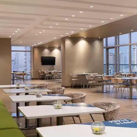 Hampton By Hilton Cartagena-2