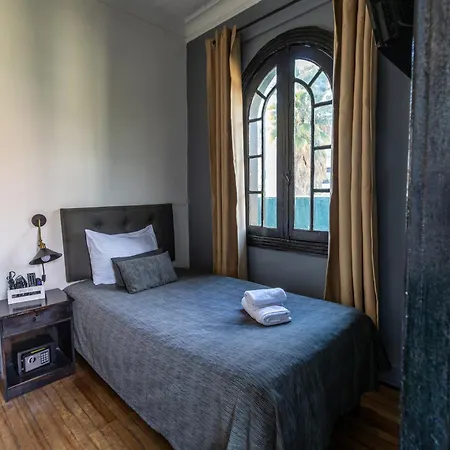De Blasis Budget Rooms-3