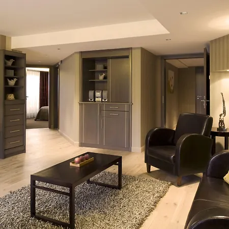 Hostellerie Des Chateaux & Spa-2