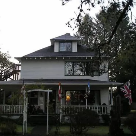 Miller Tree Inn-3