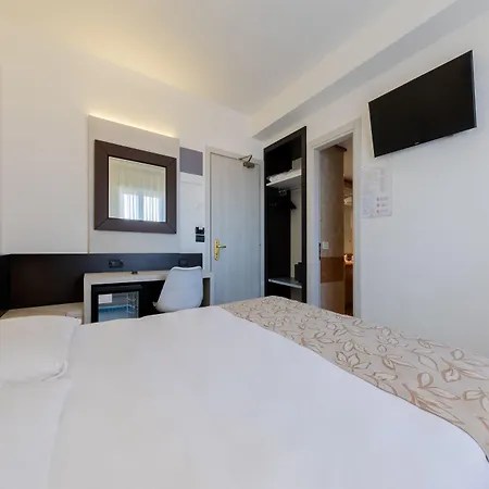 Hotel Delfino Venezia Mestre-2