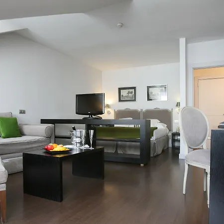 Hotel Meninas - Boutique Opera-3
