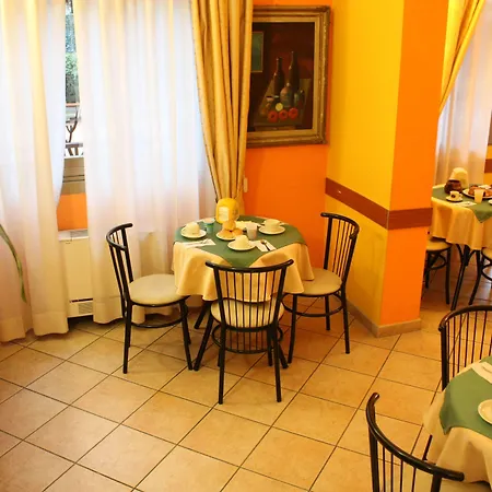 Hotel Sara-2