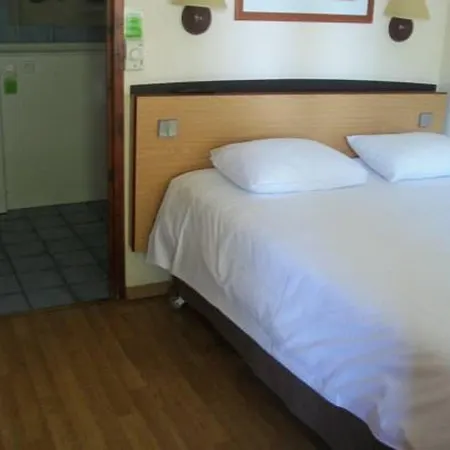 Kyriad Tarbes Bastillac-2
