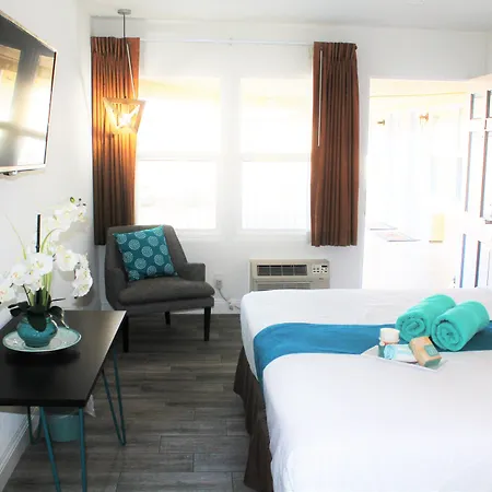 Hotel Point Loma-2