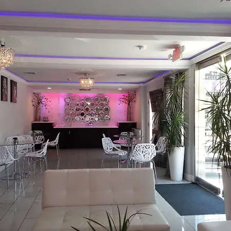 Hollywood VIP Hotel-3