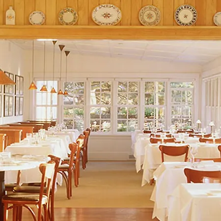 Pine Inn - Carmel-2