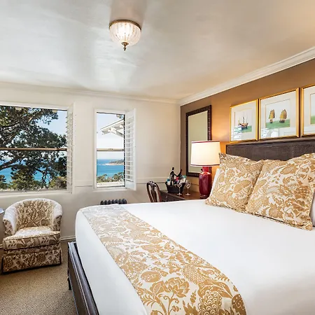 Pine Inn - Carmel-3