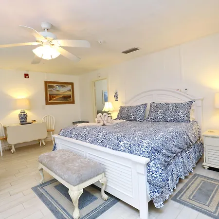 Beachfront Bed & Breakfast-3